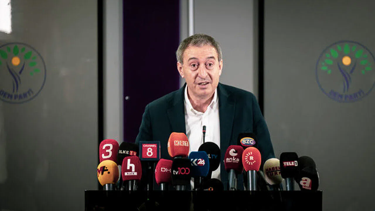 Bakırhan: Barış ve demokrasi mecliste gerçekleşir