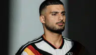 Futbol Dünyasının Yeni İkonu Deniz Undav Kimdir?