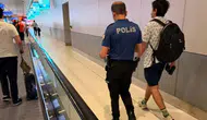 Komedyen Deniz Göktaş İstanbul Havalimanı’nda Gözaltına Alındı