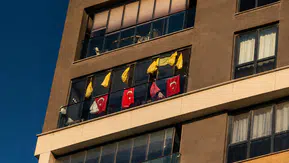 Amedspor Maçı Sonrası Başakşehir'de: İnşaat İşçilerine "Sarı Torba" Tehdidi