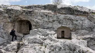 Diyarbakır Hafızası Kayıt Altında: Bademli Kaya Mezarları Belgeleniyor