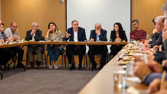 Kürt siyasi partileri ve kurumları Diyarbakır'da bir arada: Süreci birlikte yürütelim