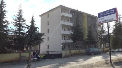 Tunceli’de üniversite öğrencisi 5. kattan atladı, hayati tehlikesi devam ediyor