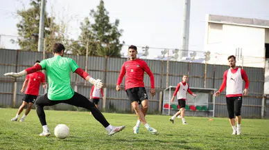 Diyarbekirspor, kümede kalma hedefiyle bayram mesaisine devam ediyor