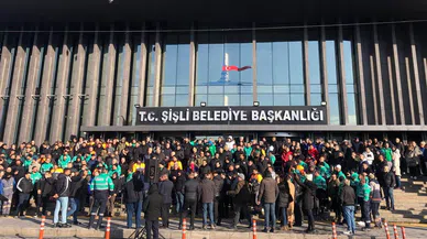 İstanbul'da Belediye işçileri eylemde: "Ekrem Başkan yalnız değildir"