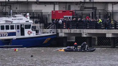 Hudson nehri'nde turistik helikopter kazasında 6 kişi hayatını kaybetti