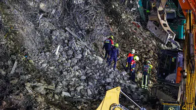 Myanmar'da depremler can kayıplarını artırıyor: Ölü sayısı 3.689'a yükseldi