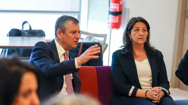 Özgür Özel, Sırrı Süreyya Önder’in sağlık durumunu ziyaret sonrası açıkladı