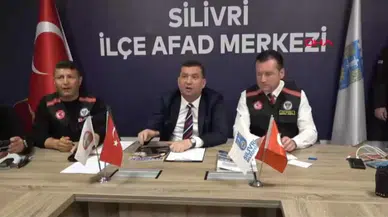 Silivri’de büyük deprem! Belediye Başkanı ‘evlere girmeyin’ uyarısı yaptı