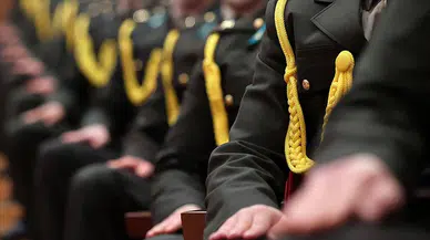 Cumhurbaşkanı'na TSK'dan subay ayırma yetkisi getiren teklif mecliste