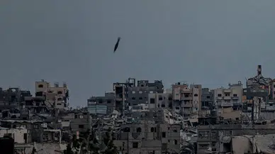 İsrail’in Gazze’ye hava saldırıları sürüyor: Can kaybı 52 bini geçti