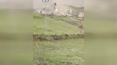 Kars’ta dolu ve fırtına: köyde çatılar zarar gördü