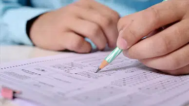 Ayvalık’ta kimliksiz sınav girişine soruşturma