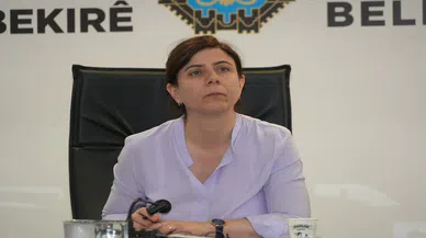 Bucak, Sur'daki muhtarlarla bir araya gelerek ihtiyaçları dinledi