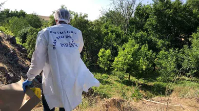 Elazığ’da kimliği belirsiz erkek cesedi ağaçta bulundu