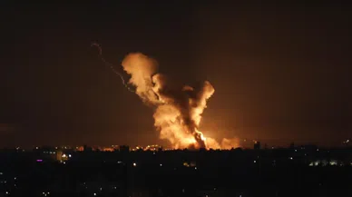 İran, İsrail uçaklarını düşürdü: Tel Aviv'e füze saldırısı