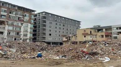 Depremde yıkılan Elit Apartmanı'nın sanığı Kızılay başkan yardımcısı çıktı