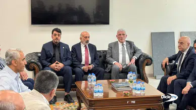 Müsavat Dervişoğlu DTSO'yu ziyaret etti