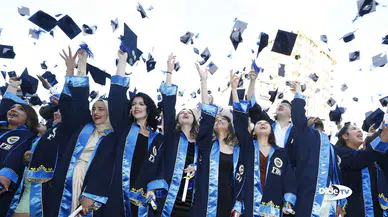 Üniversite mezunları ortalama 14,4 ayda iş buluyor