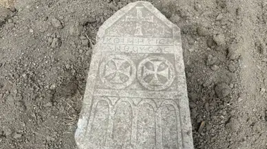 Çorum’da kanal çalışması sırasında tarihi mezar taşı bulundu