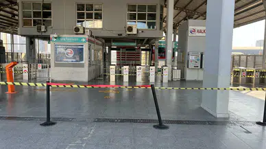 Memurlar iş bırakma eyleminde: İZBAN seferleri durdu