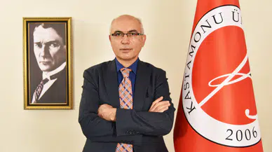 İletişim Fakültesi Dekanının tezleri çalıntı çıktı