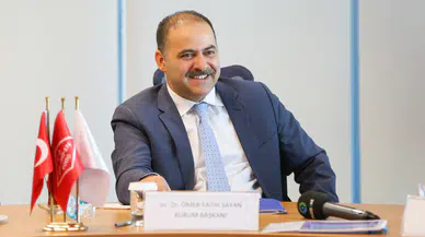 Deniz Zeyrek: "BTK başkanının 10 diploması var"