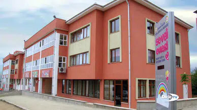 Karaman Sevgi Evi çalışanlarının mesajları: “Yemeklere taş atalım”