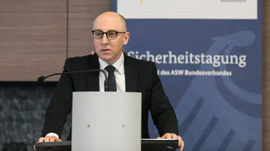 Almanya iç istihbaratın başına Sinan Selen geliyor