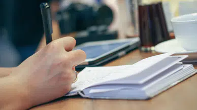 Ders seçiminde yeni dönem: Bot ile ders alıp para karşılığı satıyorlar