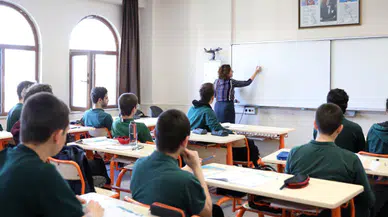 Bakan Tekin duyurdu: 12 yıllık zorunlu eğitim kısaltılıyor