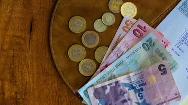 Memurun fazla mesai ücretine 3 lira 75 kuruş zam