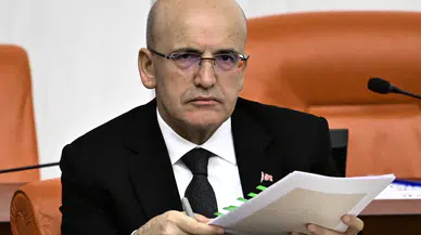 İktidar medyası Mehmet Şimşek'i hedef almaya devam ediyor