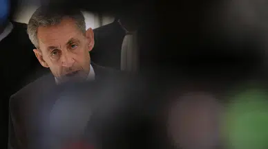 Eski Fransa Cumhurbaşkanı Sarkozy bugün hapse giriyor