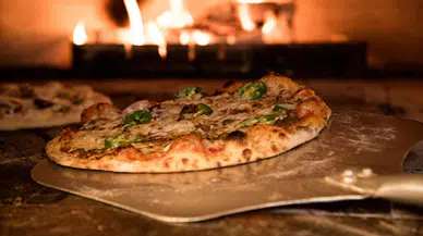 Pizza devi 9 ayda ikinci kez iflas etti: 68 şube kapanıyor