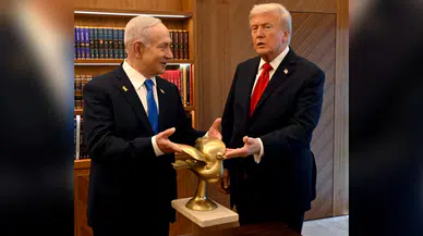 Netanyahu, Trump’a “barış güvercini” hediye etti