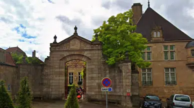 Fransa'da Louvre'dan sonra Denis Diderot müzesi de soyuldu