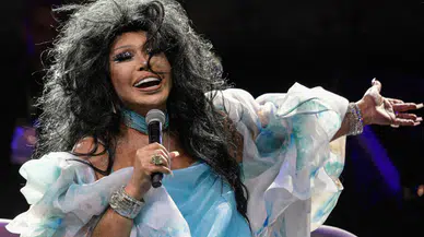 Bülent Ersoy, sahnede kendine küfretti