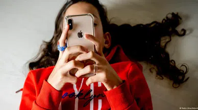 Avrupa'da 13 yaş altına sosyal medya yasağı gündemde