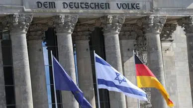 Almanya, İsrail'e silah ihracatı kısıtlamalarını kaldırıyor