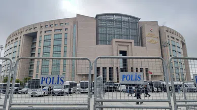 "İmamoğlu iddianamesinin basın toplantısına Ankara müdahale etti"