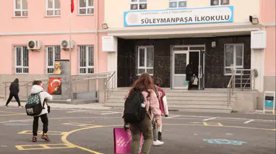 Ara tatil bitti: Okullarda dersler yeniden başladı