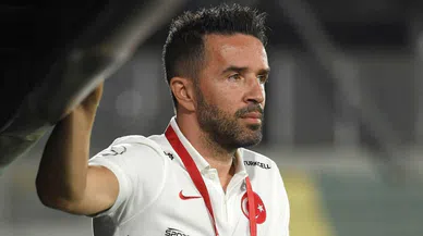 Eski futbolcu Gökhan Gönül’e ev hapsi!