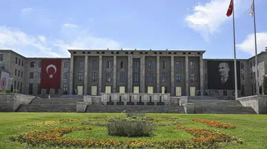 Meclis lokantasında stajyer kızlara cinsel istismar iddiası