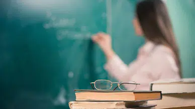 MEB, sınıfı sosyal medyaya taşıyan öğretmenleri inceleyecek