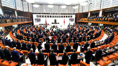 Bursa’da Atatürk portresi iddiası Meclis’e taşındı