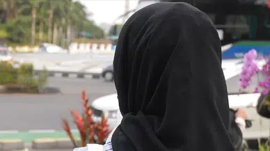 Almanya'da başörtülü kadının hakimlik başvurusuna ret