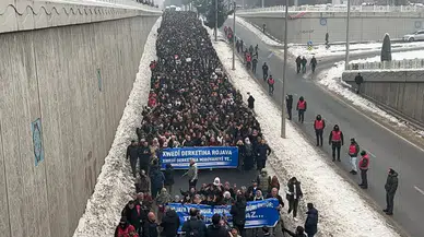 Diyarbakır'da binlerce kişi Halep için yürüdü: Saldırılar dursun