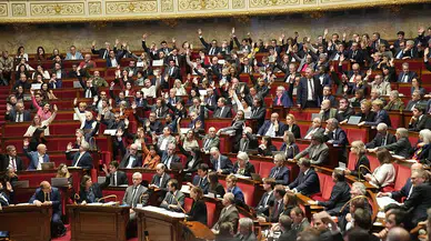 Fransa’da evlilikte “seks borcu” kaldırılıyor