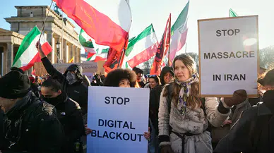 Reuters: İran'da ölü sayısı 5 bini aştı